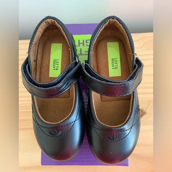 Left & Right black dress shoes with Velcro strap. Size 7. - Picture 5 of 7